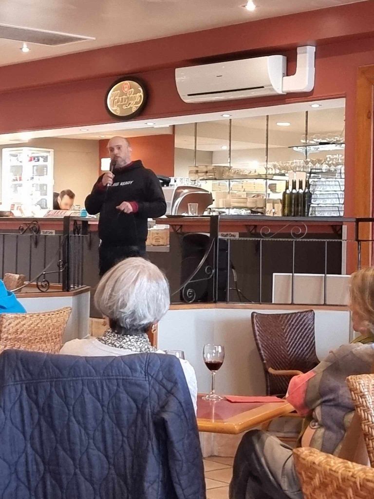 Pillo at Topolinis – Hoplites